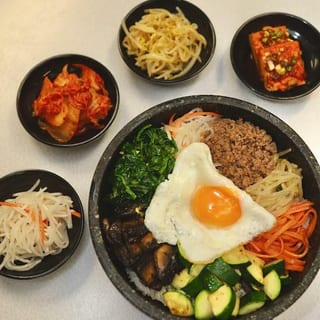 Dolsot Bibimbap